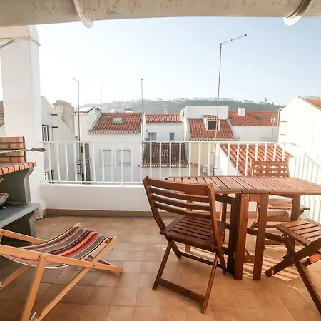 Casinha Da Liberdade Apartment Nazaré